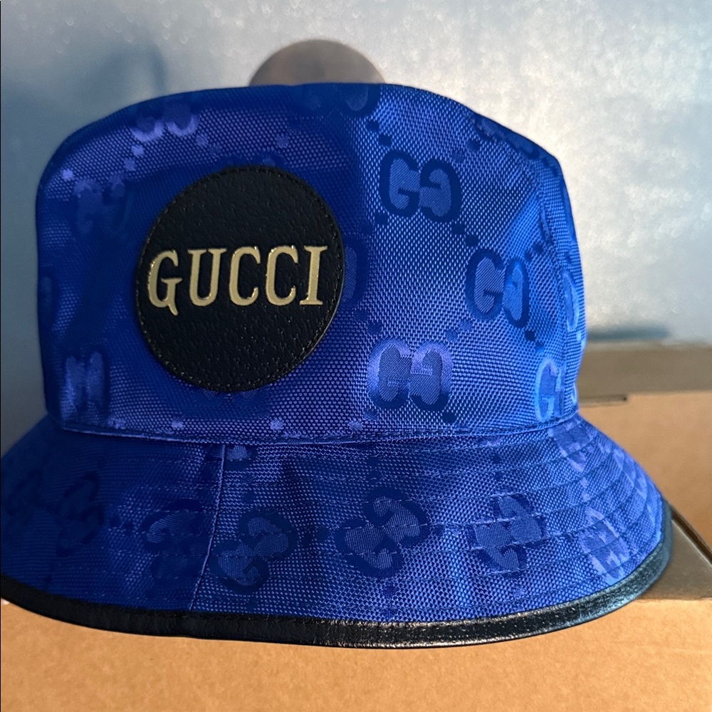 Gucci Royal Blue Bucket Hat with Black Patch - Picture 5 of 16